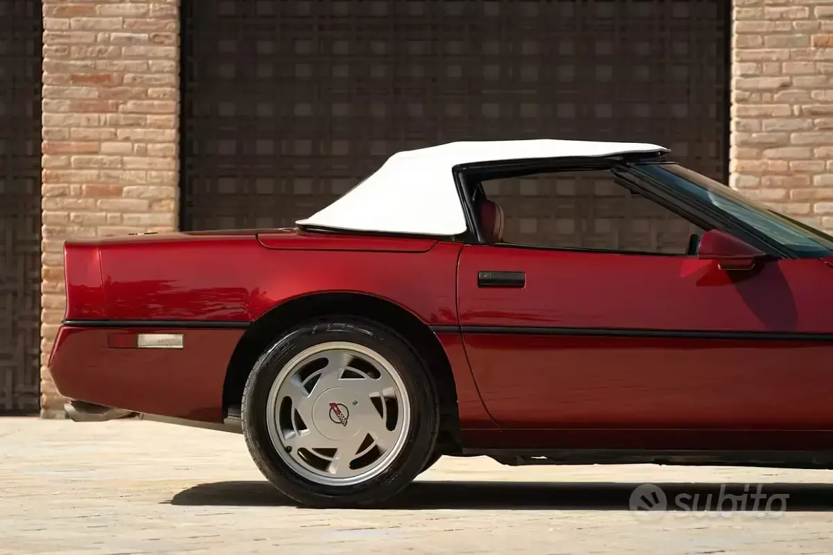Usata Chevrolet Corvette C4 245 CV (180 kW) 1987 Rosso Cabrio