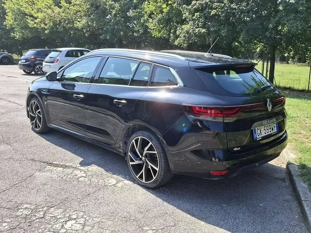 Usata Renault Mégane GrandTour Business 116 CV (85 kW) 2022 Nero Station wagon