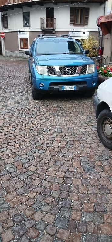 Usata Nissan Navara XE 171 CV (125 kW) 2006 Pick-up