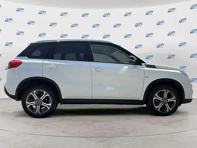 Usata Suzuki Vitara 120 CV (88 kW) 2018 Bianco SUV