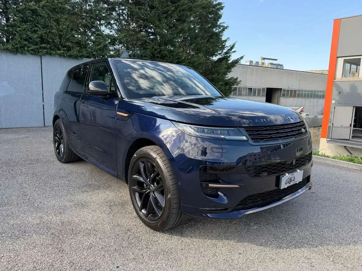 Usata Land Rover Range Rover Sport Dynamic 249 CV (183 kW) 2023 Blu/azzurro SUV