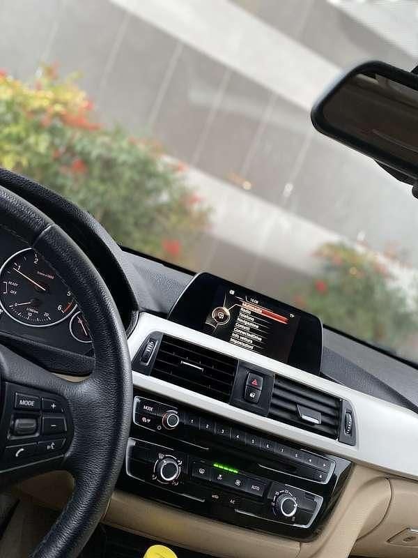 Usata BMW 320 Sport Line 163 CV (119 kW) 2016 Berlina