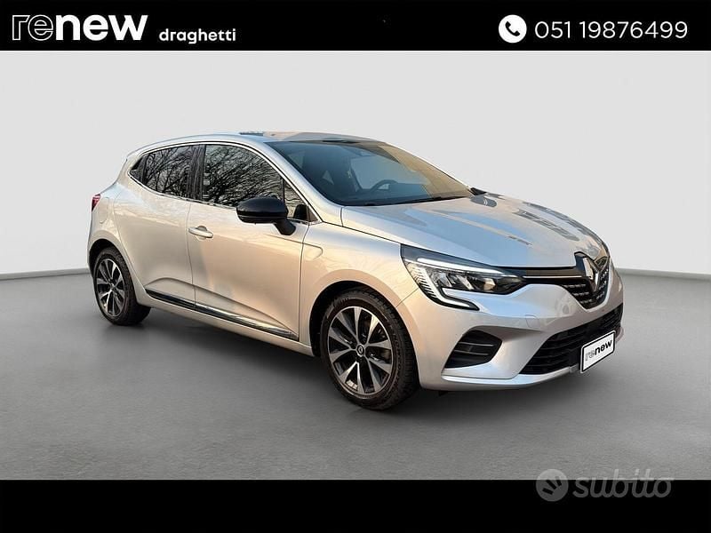 Usata Renault Clio V Techno 100 CV (73 kW) 2023 Grigio Berlina