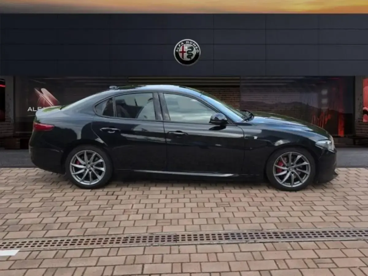 Usata Alfa Romeo Giulia Ti 190 CV (139 kW) 2022 Nero Berlina