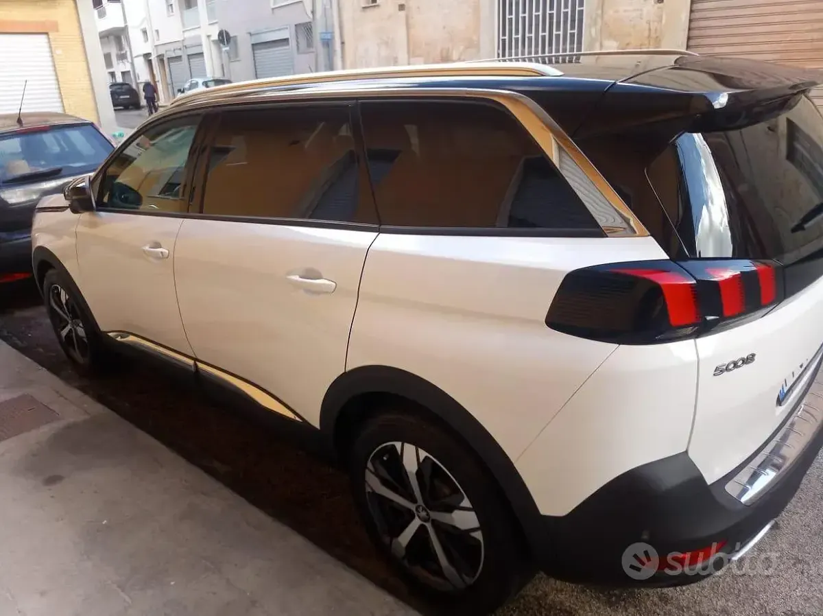 Usata Peugeot 5008 131 CV (96 kW) 2019 Bianco SUV