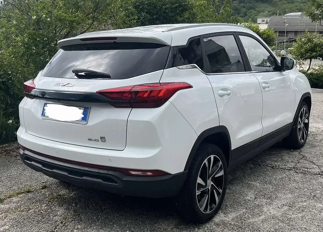 Usata EVO Evo 5 127 CV (93 kW) 2024 Bianco SUV