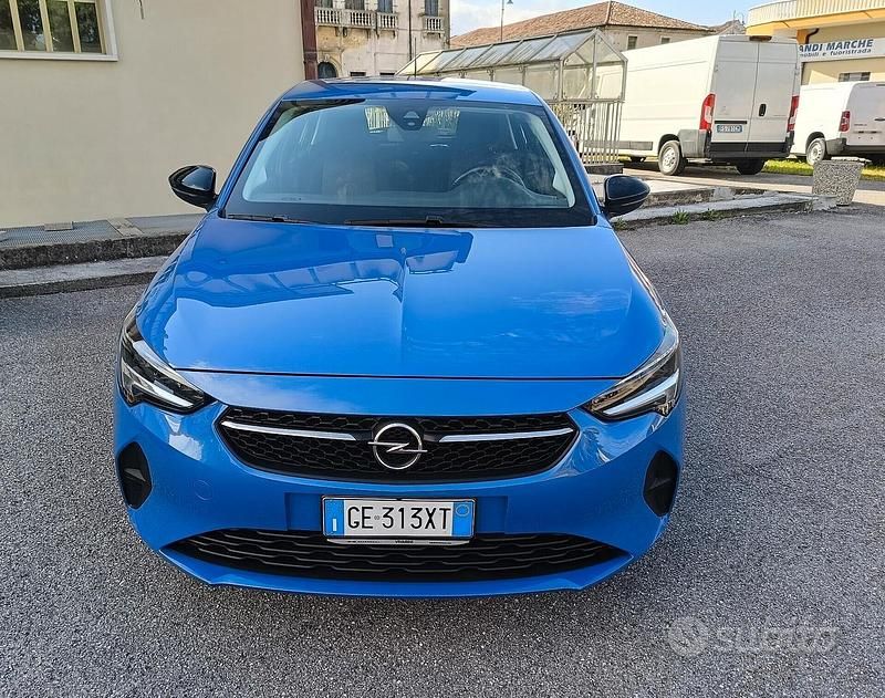 Usata Opel Corsa Edition 101 CV (74 kW) 2022 Blu Berlina