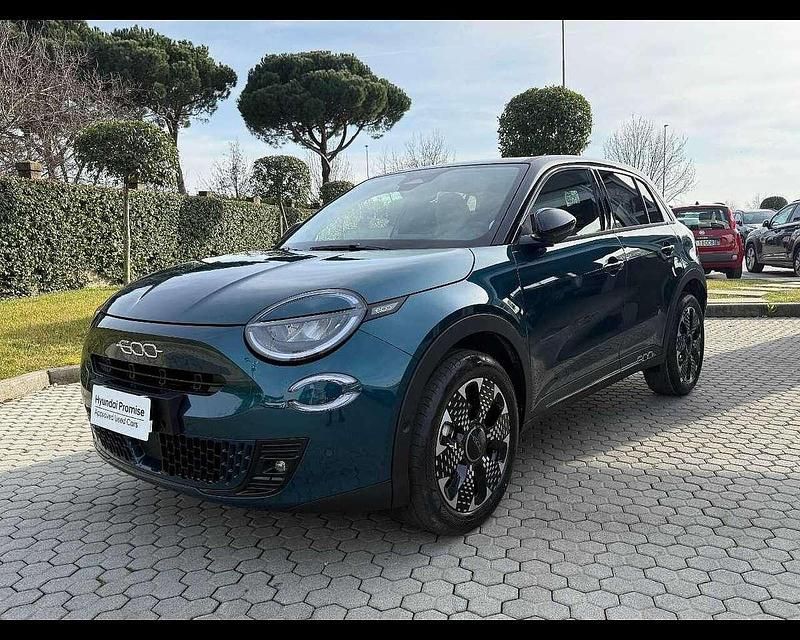Nuova Fiat 600 La Prima 145 CV (106 kW) 2025 Verde SUV