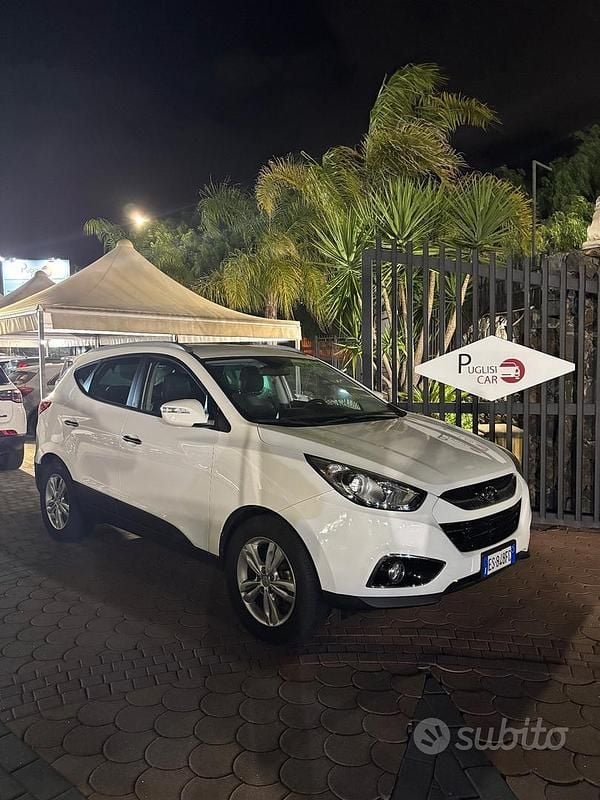 Bianco Usata 2013 Hyundai ix35 Xpossible SUV | 10.990 € (Molto cara) - Immagine 1/4