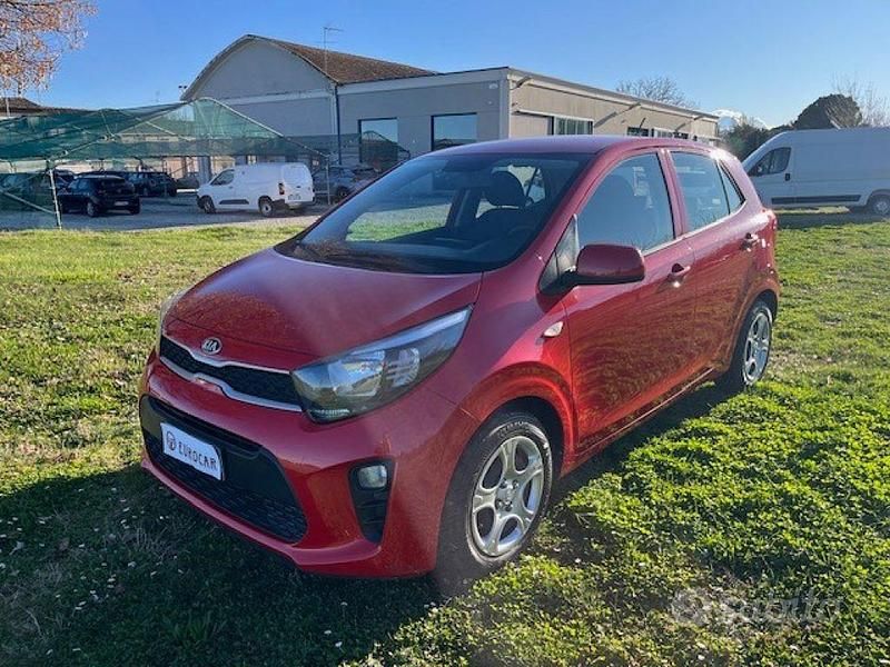 Usata Kia Picanto Active 67 CV (49 kW) 2019 Rosso Utilitaria
