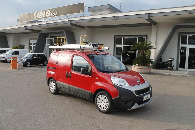 Usata Fiat Fiorino 95 CV (69 kW) 2017 Rosso Monovolume