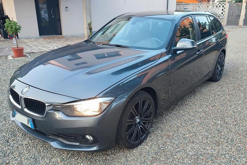 Usata BMW 318 Advantage 150 CV (110 kW) 2017 Grigio Station wagon