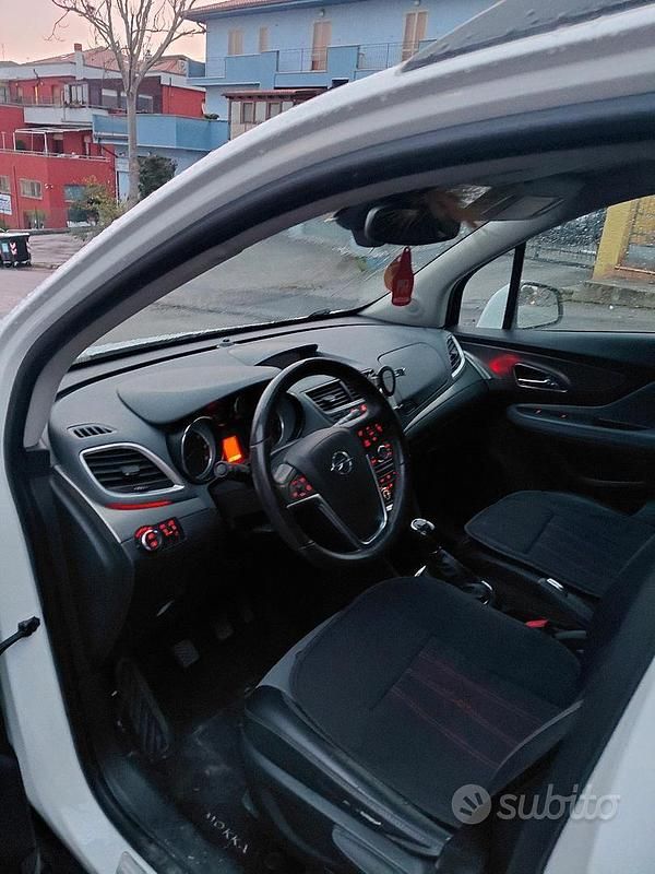 Usata Opel Mokka 130 CV (95 kW) 2014 Bianco SUV