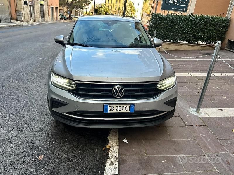Usata VW Tiguan Life 150 CV (110 kW) 2021 Grigio SUV