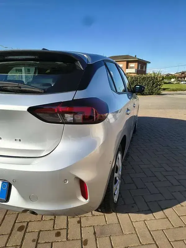 Usata Opel Corsa 75 CV (55 kW) 2024 Grigio Utilitaria