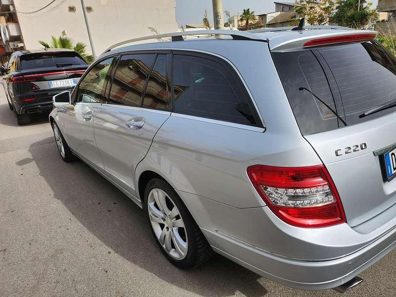 Usata Mercedes C220 Avantgarde 170 CV (125 kW) 2009 Argento Station wagon