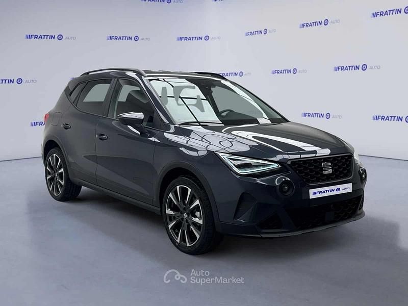 Nuevo Seat Arona Black Edition 95 CV (69 kW) 2026 Gris SUV