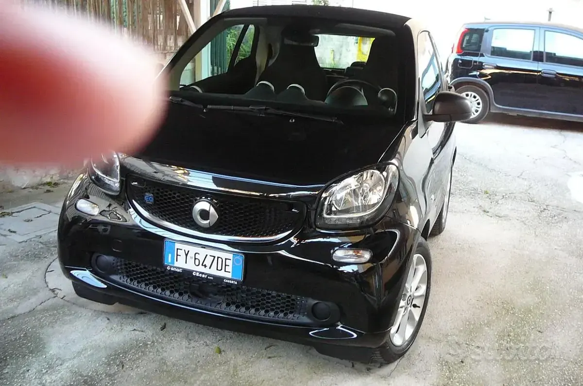 Usata Smart ForFour Electric Drive 52 kW (71 CV) 2019 Nero Berlina