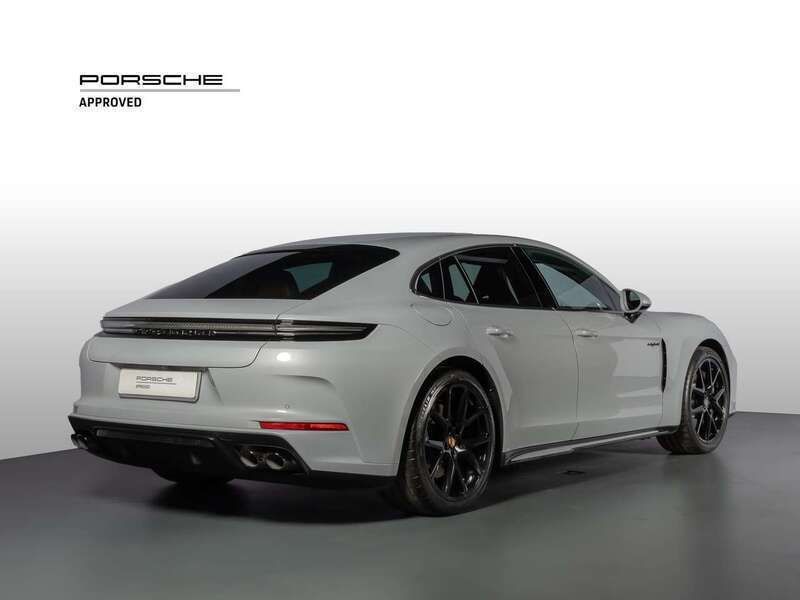 Usata Porsche Panamera 470 CV (345 kW) 2024 Grigio ghiaccio metallizzato Berlina