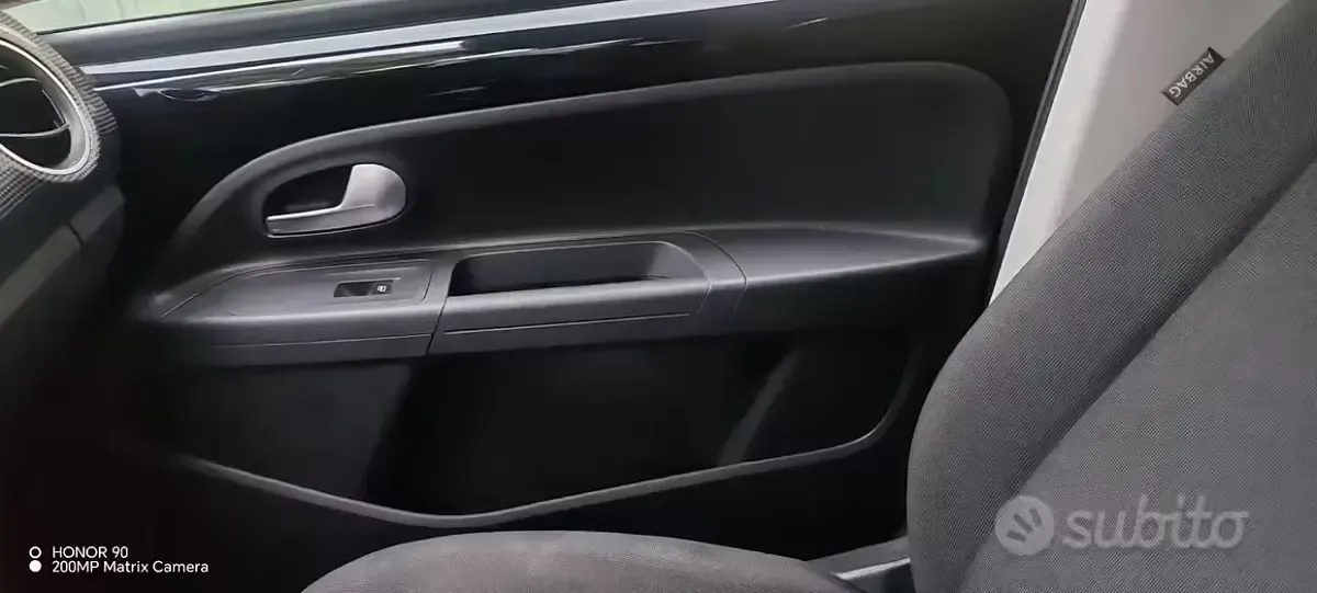 Usata VW up! 68 CV (50 kW) 2019 Nero Utilitaria