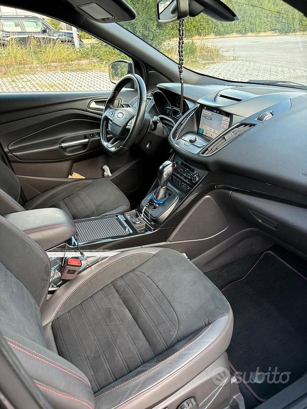 Usata Ford Kuga 120 CV (88 kW) 2019 SUV