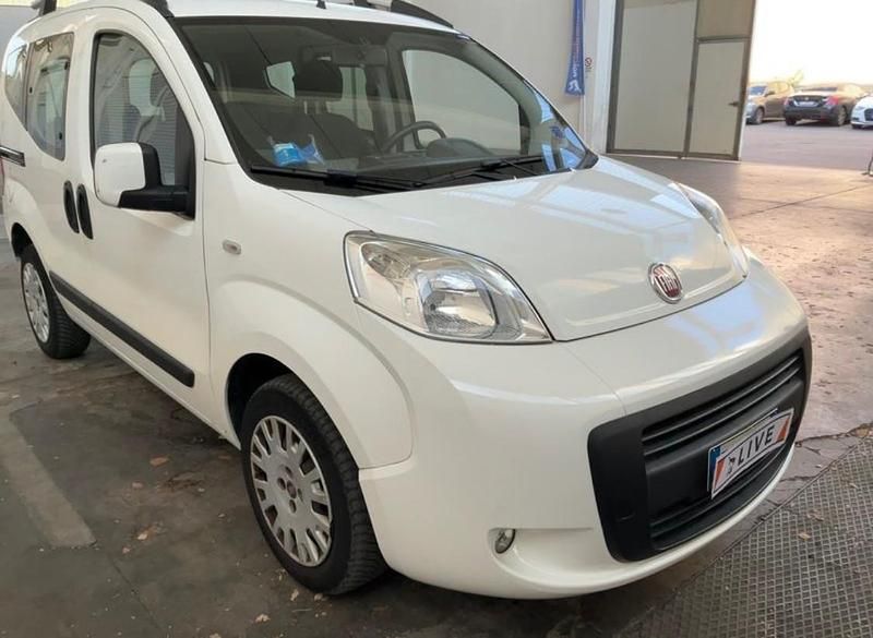 Begagnad Fiat Qubo Dynamic 75 HK (55 kW) 2013 Vit Minibuss