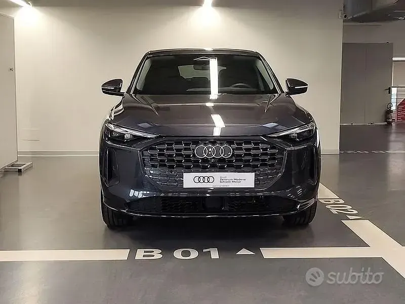 Nuova Audi Q5 Sportback Business 204 CV (150 kW) 2026 Grigio SUV
