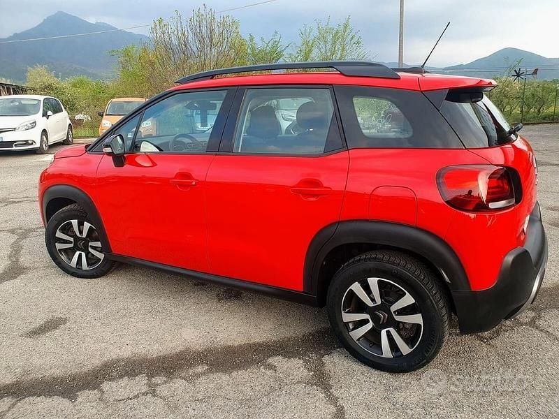 Begagnad Citroën C3 Aircross PureTech 110 HK (80 kW) 2018 Röd SUV