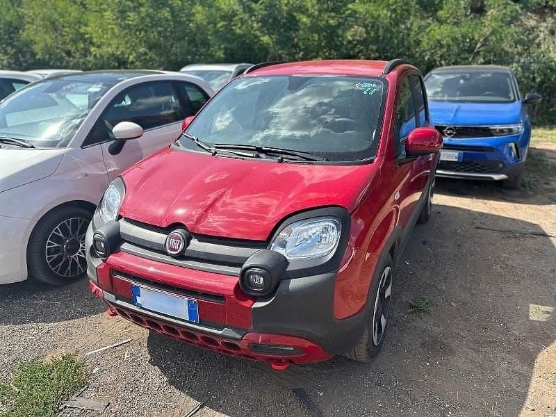 Rosso Usata 2024 Fiat Panda Cross Cross Due volumi | 11.450 € (Ottimo prezzo) - Immagine 1/4