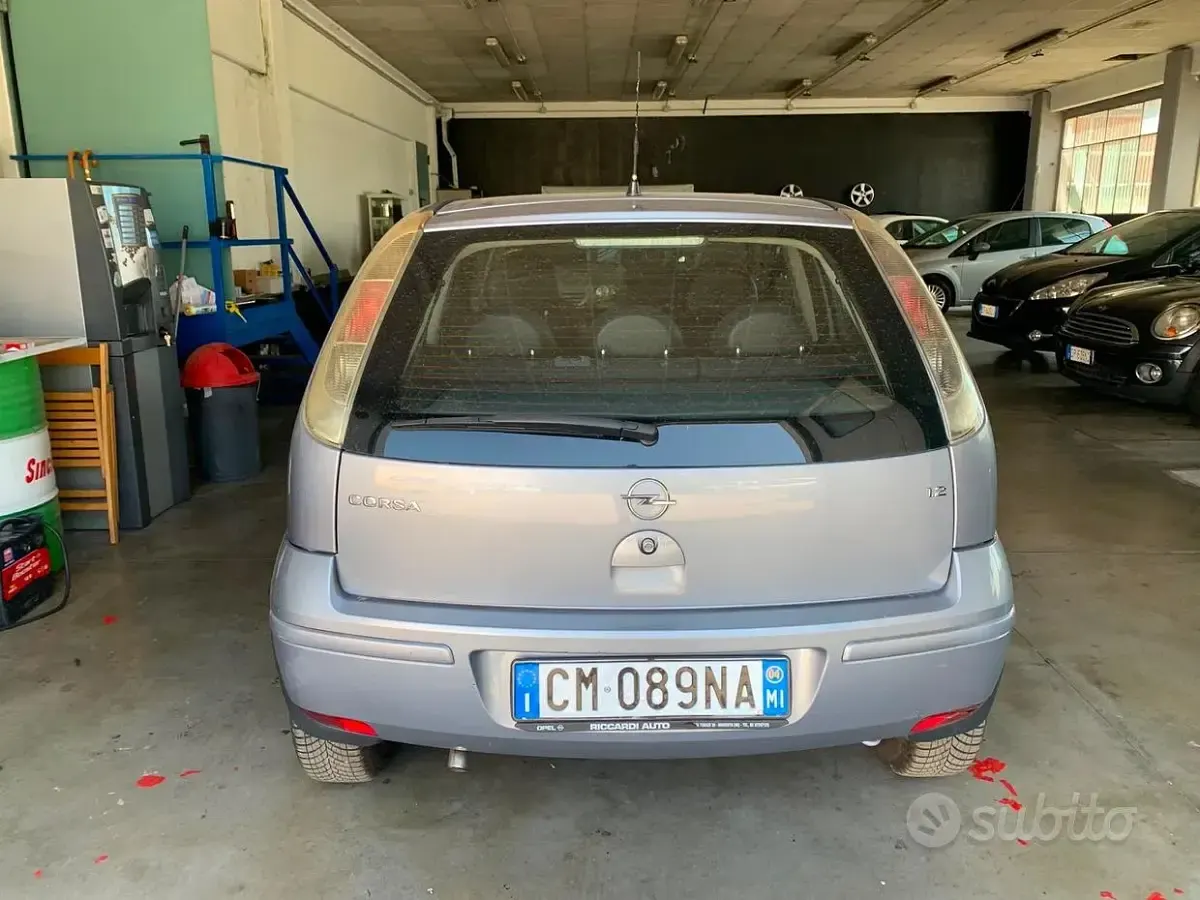 Usata Opel Corsa Enjoy 60 CV (44 kW) 2005 Grigio Utilitaria