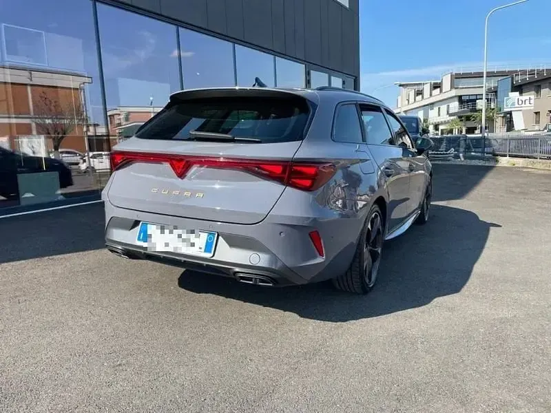Usata Cupra Leon 150 CV (110 kW) 2025 Aero grey Station wagon