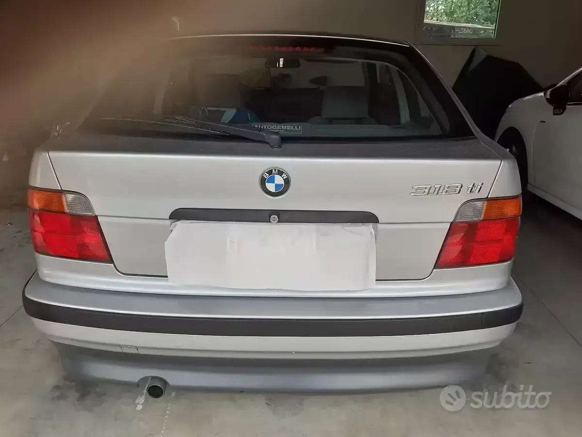Usata BMW 318 140 CV (102 kW) 1996 Grigio Coupé