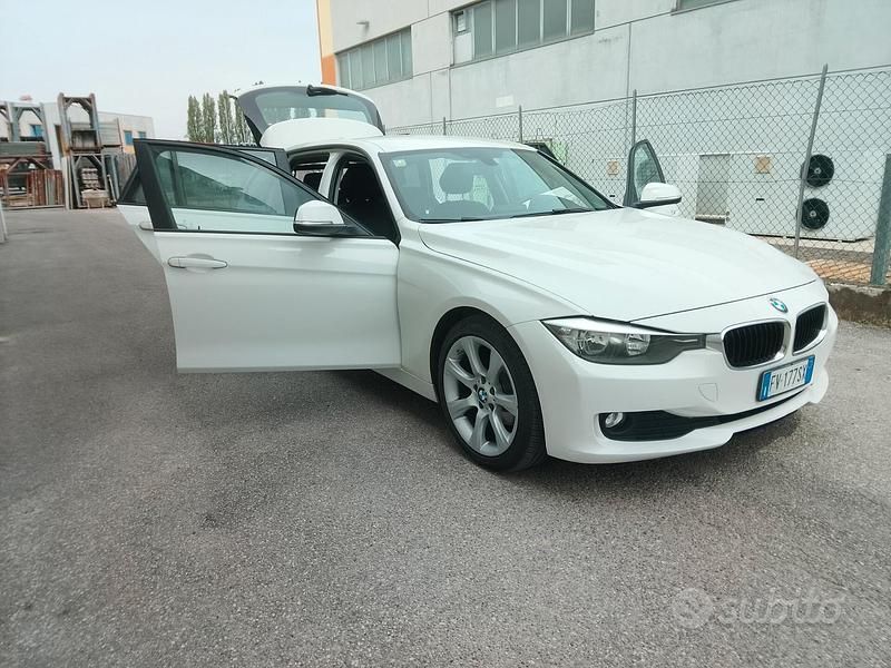 Usata BMW 320 Sport Line 116 CV (85 kW) 2016 Bianco Station wagon