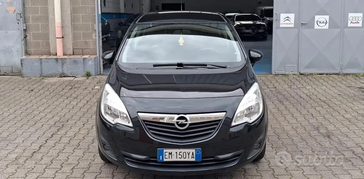 Usata Opel Meriva Cosmo 101 CV (74 kW) 2012 Nero Monovolume