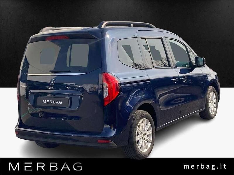 Usata Mercedes T180 Premium 120 CV (88 kW) 2023 Other Monovolume