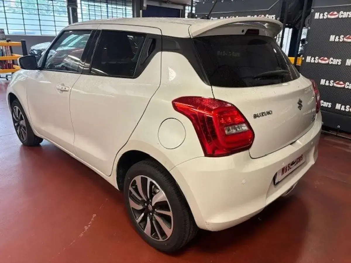 Usata Suzuki Swift 90 CV (66 kW) 2019 Bianco Utilitaria