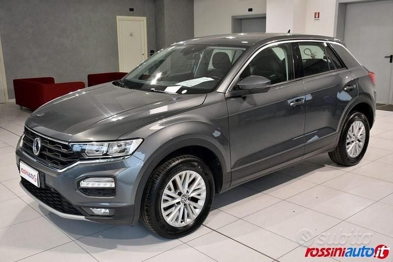 Indium grey Usata 2020 VW T-Roc Business SUV | 17.900 € (Super prezzo) - Immagine 1/4