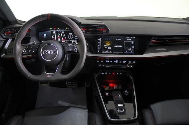 Usata Audi RS3 Sportback Ambiente 400 CV (294 kW) 2023 Nero mythos metallizzato Utilitaria