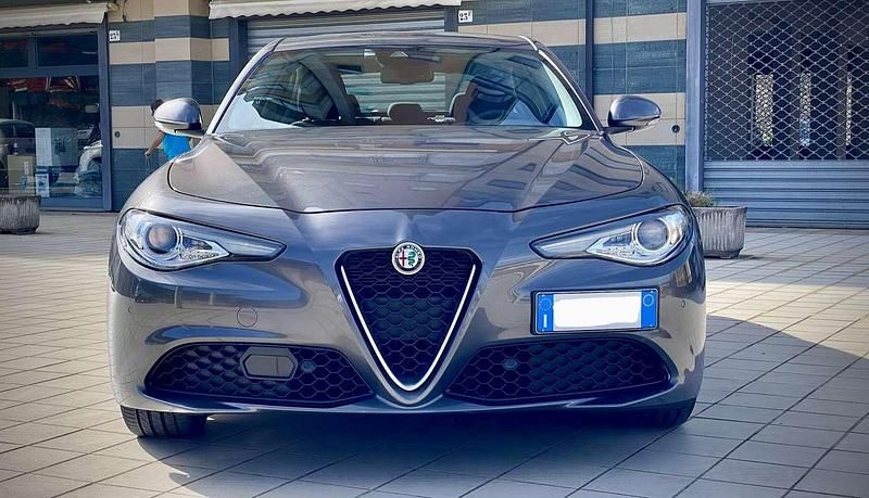 Usata Alfa Romeo Giulia Business 160 CV (117 kW) 2022 Berlina