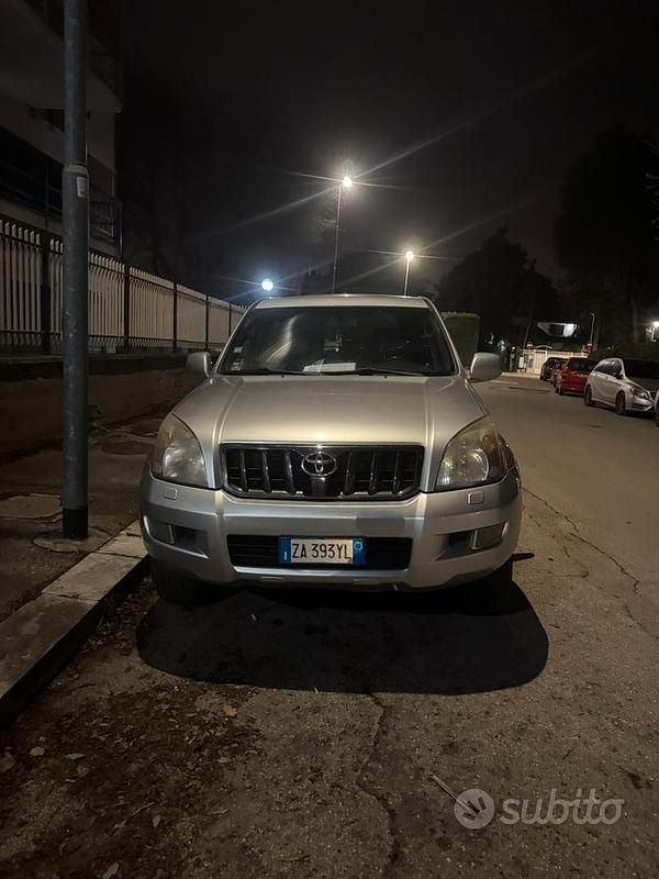 Usata Toyota Land Cruiser 173 CV (127 kW) 2009 Grigio SUV