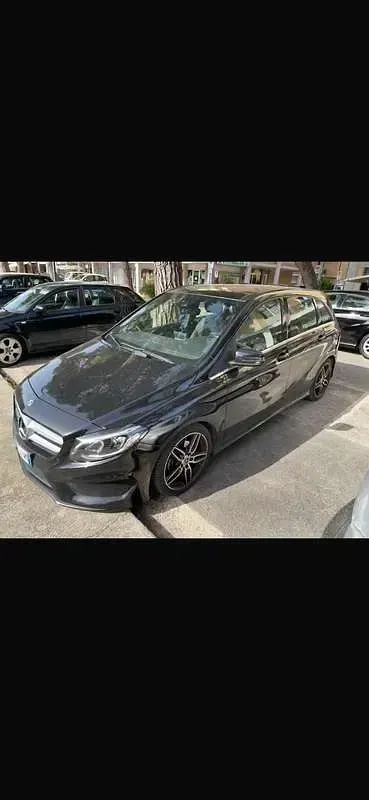 Usata Mercedes B180 Premium 109 CV (80 kW) 2017 Utilitaria