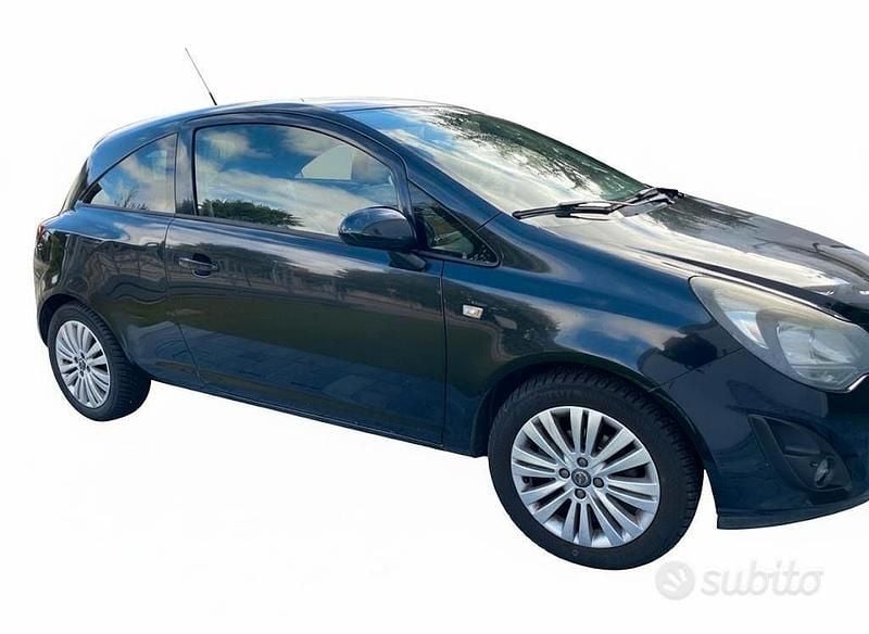 Usata Opel Corsa 85 CV (62 kW) 2014 Nero Utilitaria