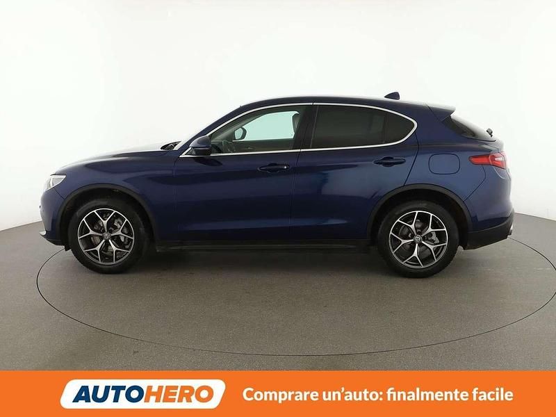 Usata Alfa Romeo Stelvio Executive 209 CV (153 kW) 2018 Blu/azzurro SUV