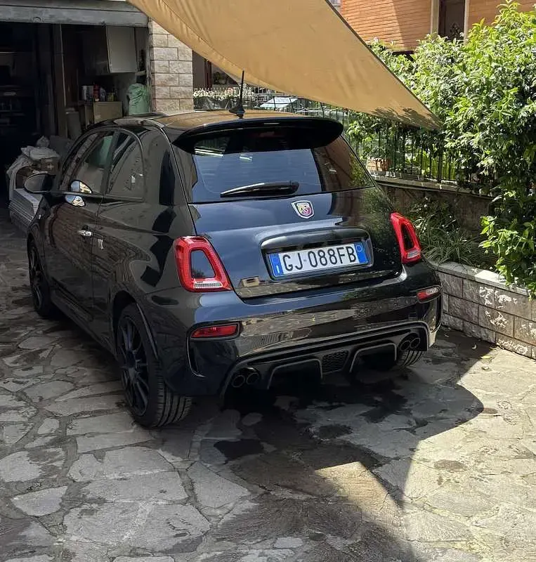 Usata Abarth 595 145 CV (106 kW) 2022 Nero Utilitaria