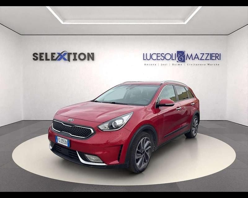 Usata Kia Niro Style 105 CV (77 kW) 2017 Rosso SUV