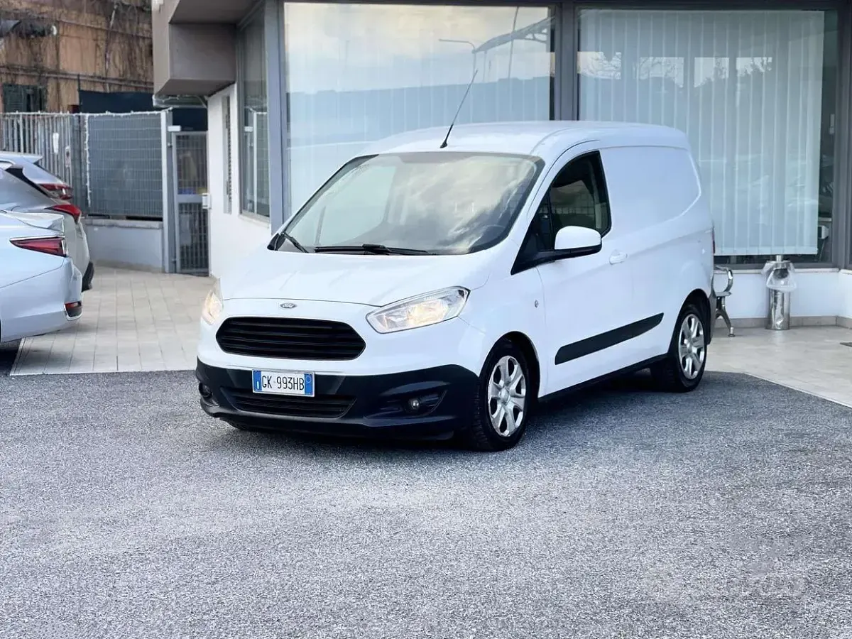 Usata Ford Transit Courier 76 CV (55 kW) 2016 Bianco Furgone