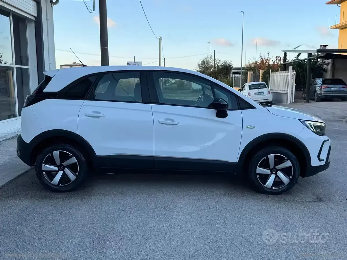 Usata Opel Crossland X Edition 110 CV (80 kW) 2023 Bianco SUV