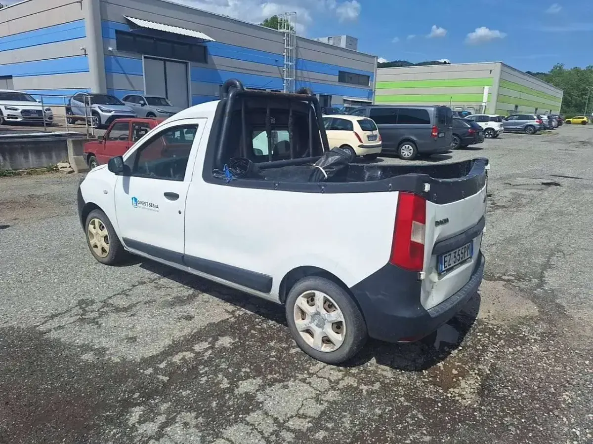 Usata Dacia Pick up 75 CV (55 kW) 2015 Bianco Pick-up