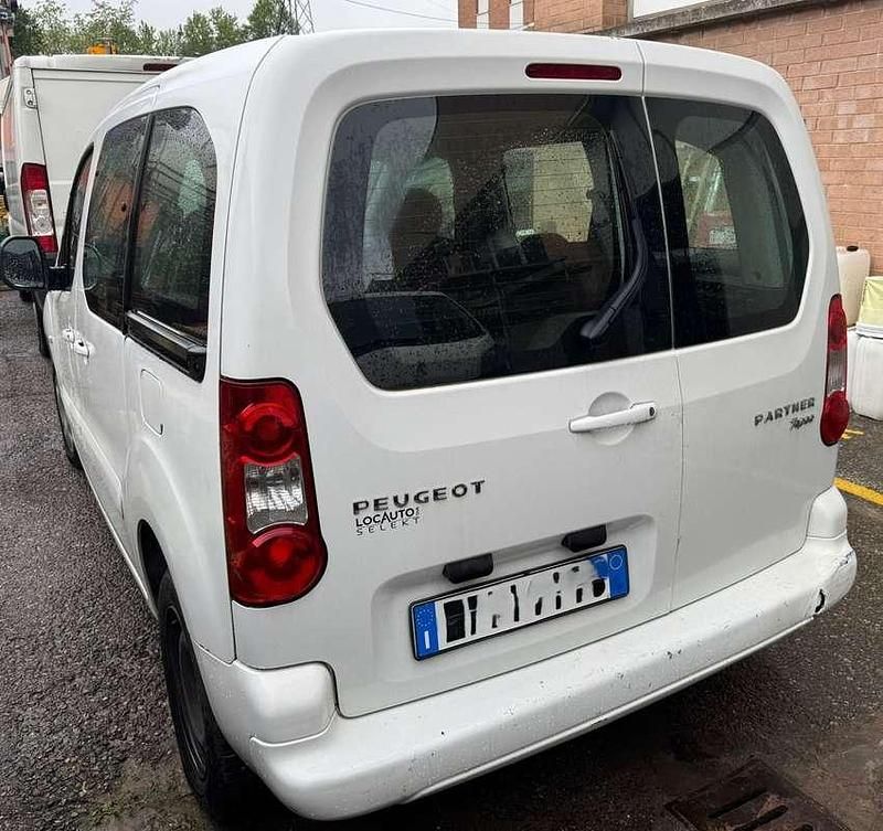 Usata Peugeot TePee Premium 90 CV (66 kW) 2011 Bianco Station wagon