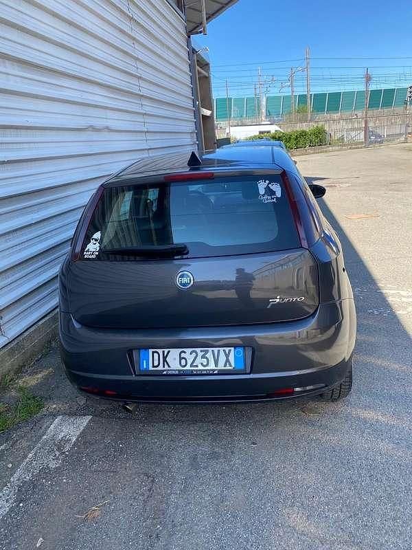 Usata Fiat Grande Punto 77 CV (56 kW) 2007 Utilitaria